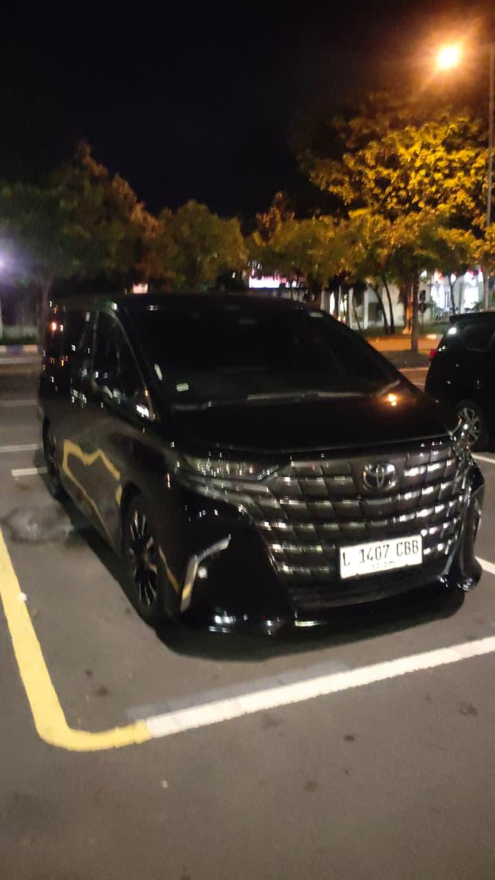 Toyota Alphard New hitam untuk layanan VIP Kementerian ESDM